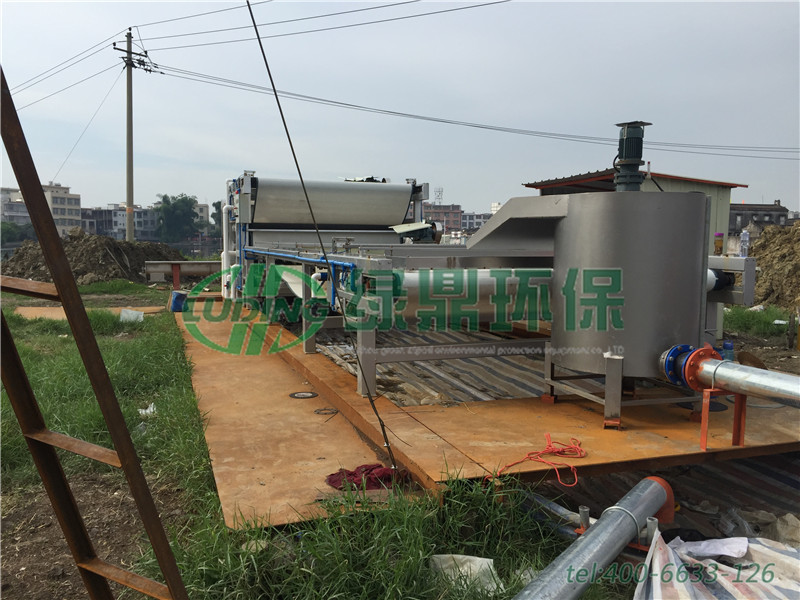 汕頭河道淤泥帶式壓濾機處理工程 6